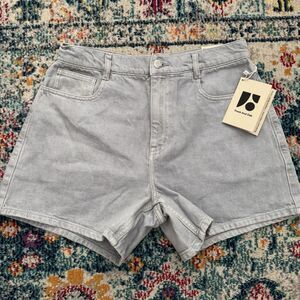 NEW Frank And Oak Loose Fit Courtney Denim‎ Shorts Size 29 X 4.5”